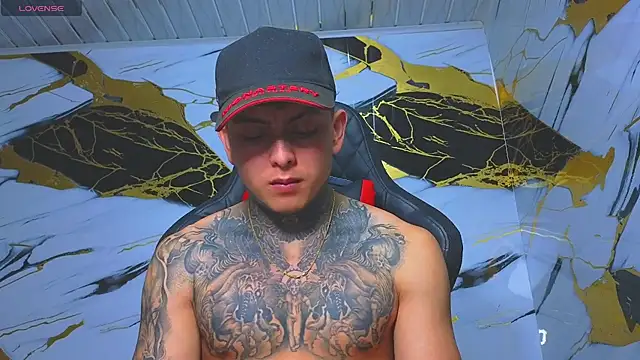 Kevin22 222 online show from October 2025 05:28:01 AM