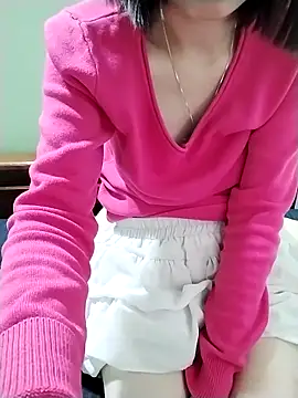 Luxcute286 online show from March 2026 01:30:01 PM