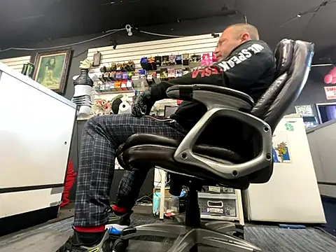 RawRyder8 online show from November 2025 09:48:02 PM