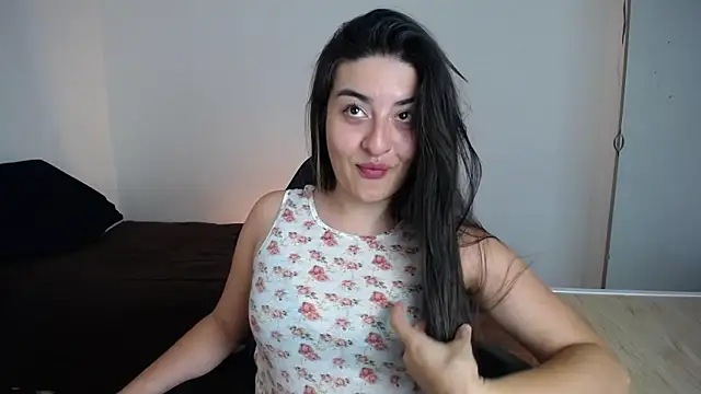 Snapshot of moritalatina chatting on April 2026 08:34:01 PM moritalatina online show from April 2026 08:34:01 PM