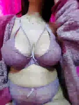 LoNa-daloua online show from January 2025 11:58:02 AM