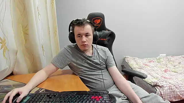 iliaskrislove online show from November 2025 07:26:02 PM