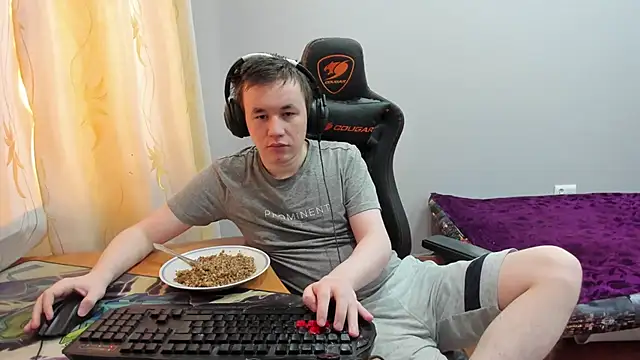 iliaskrislove online show from December 2025 07:36:02 AM