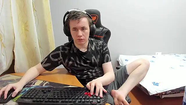 iliaskrislove online show from January 2026 10:26:01 PM