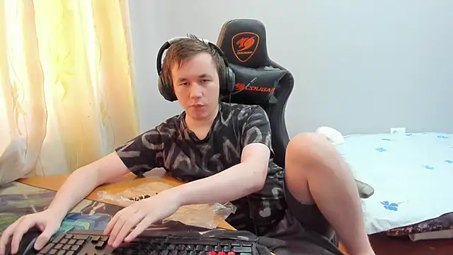 iliaskrislove online show from January 2026 07:34:01 AM