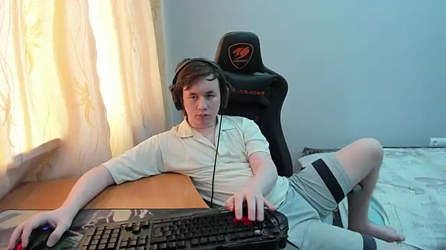 iliaskrislove online show from April 2026 06:16:02 AM