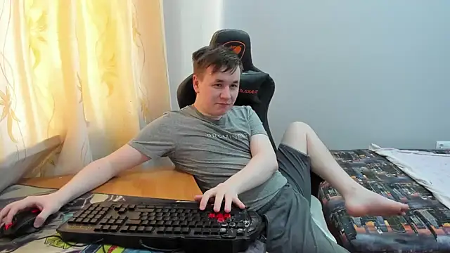 iliaskrislove online show from May 2026 11:12:03 PM