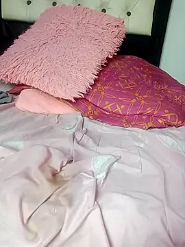 Veeronica Smith online show from March 2025 04:55:02 PM