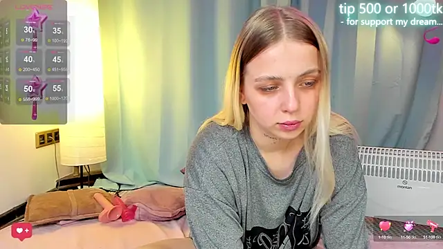 Snapshot of Alice_Halle chatting on September 2025 01:22:01 PM Alice Halle online show from September 2025 01:22:01 PM