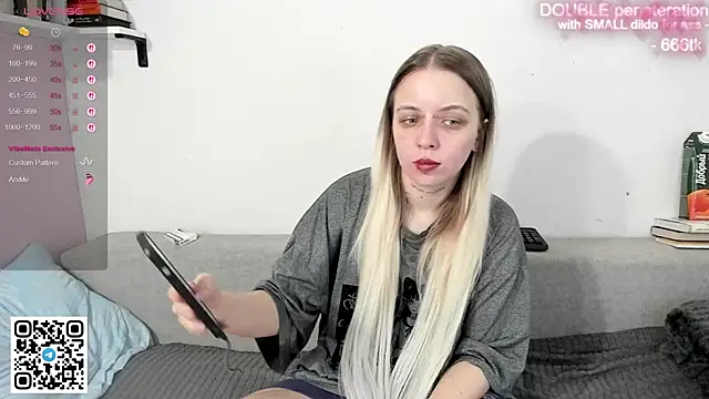 Snapshot of Alice_Halle chatting on January 2026 09:29:01 PM Alice Halle online show from January 2026 09:29:01 PM