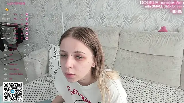 Snapshot of Alice_Halle chatting on February 2026 04:33:02 AM Alice Halle online show from February 2026 04:33:02 AM