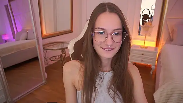 CozyMell online show from March 2026 07:24:02 AM