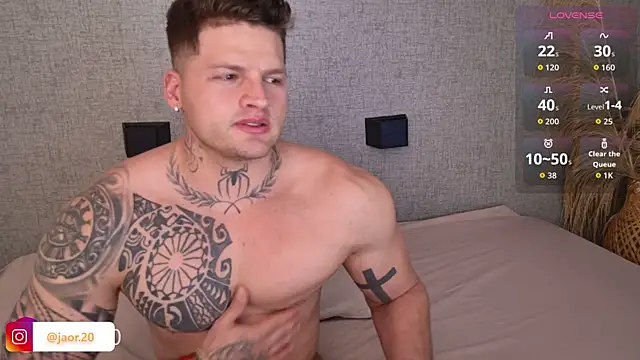 Jaor owens20 online show from April 2026 10:31:02 PM