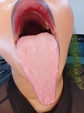 Sugartonguexx online show from March 2026 07:09:01 PM