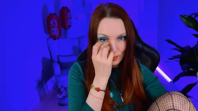 VandaRossi online show from February 2025 11:12:02 AM