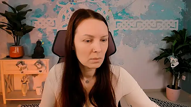 VandaRossi online show from December 2025 08:11:01 AM