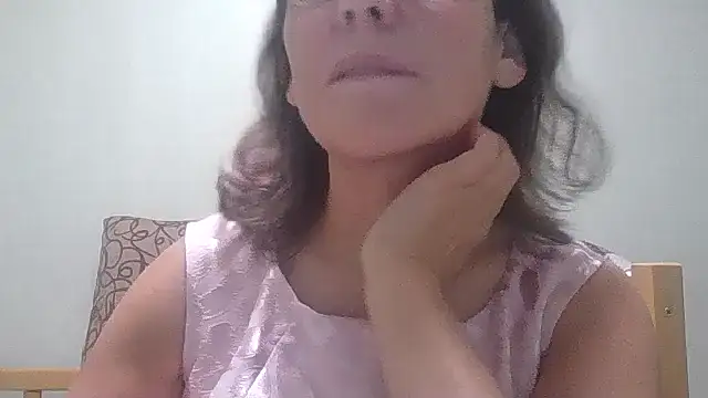 HollyJewel online show from October 2025 06:53:02 PM