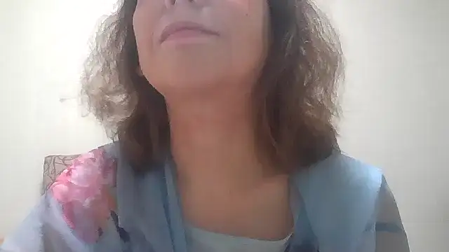 HollyJewel online show from November 2025 06:07:02 PM