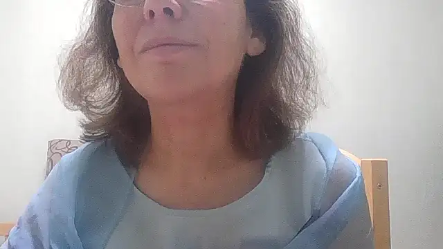 HollyJewel online show from November 2025 05:14:01 PM