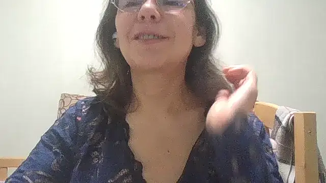 HollyJewel online show from March 2026 05:17:01 PM