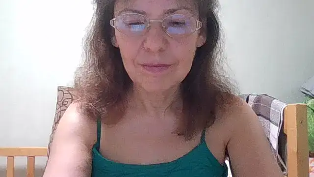 HollyJewel online show from July 2026 07:08:02 PM