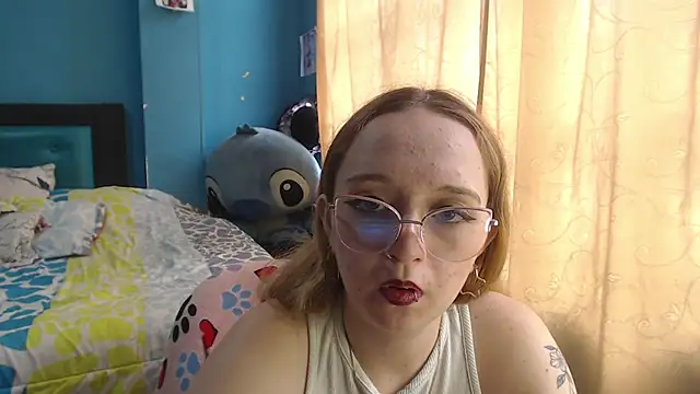 Liaroberts1 online show from March 2025 06:11:02 PM