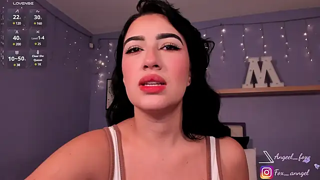 Snapshot of angeel_fox chatting on January 2025 07:21:01 PM angeel fox online show from January 2025 07:21:01 PM