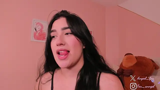 Snapshot of angeel_fox chatting on October 2025 02:53:02 AM angeel fox online show from October 2025 02:53:02 AM