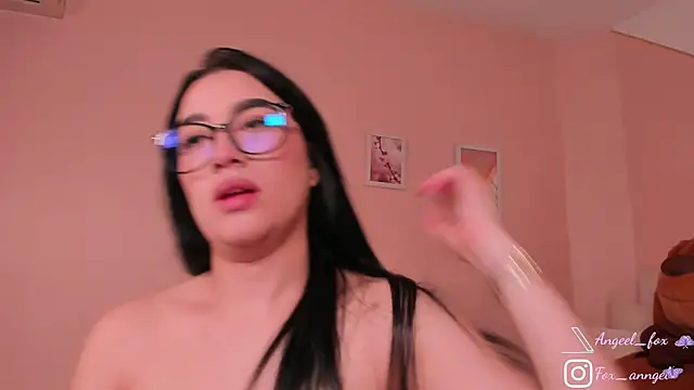 Snapshot of angeel_fox chatting on October 2025 09:57:02 PM angeel fox online show from October 2025 09:57:02 PM