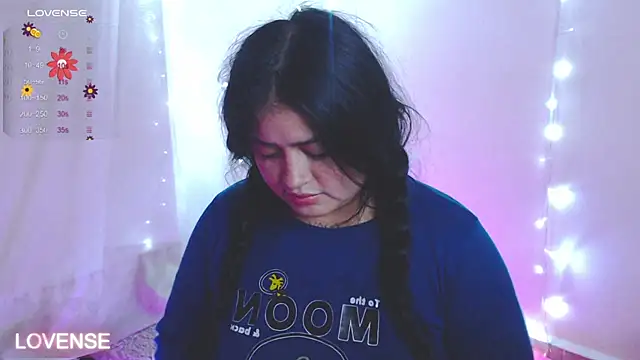 Snapshot of PamelaDoouce chatting on January 2025 11:01:02 AM PamelaDoouce online show from January 2025 11:01:02 AM