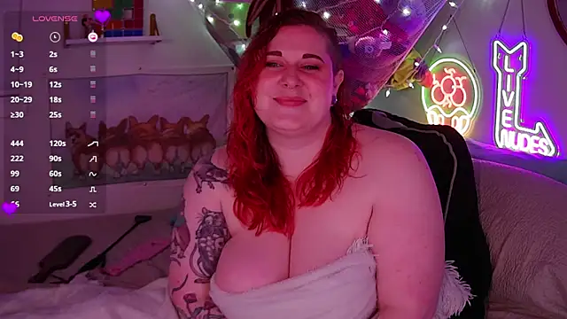 opalreigning online show from November 2025 12:27:01 PM