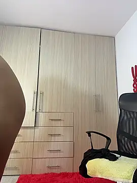 Snapshot of AriannaTorres chatting on November 2025 11:00:01 AM AriannaTorres online show from November 2025 11:00:01 AM