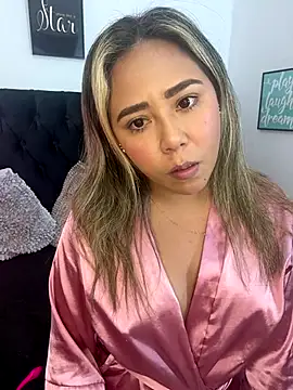 Snapshot of AriannaTorres chatting on January 2026 05:26:01 PM AriannaTorres online show from January 2026 05:26:01 PM