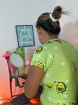 AriannaTorres online show from April 2026 12:00:02 PM