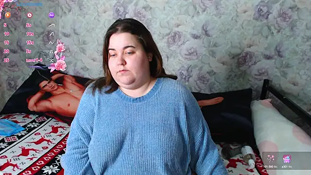 Snapshot of Estelle_Hicks chatting on December 2024 06:12:02 PM Estelle Hicks online show from December 2024 06:12:02 PM