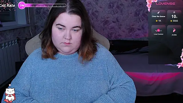 Snapshot of Estelle_Hicks chatting on October 2025 06:17:02 PM Estelle Hicks online show from October 2025 06:17:02 PM