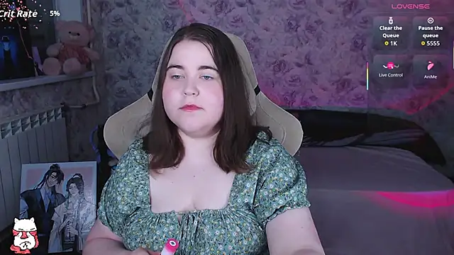 Snapshot of Estelle_Hicks chatting on June 2026 07:17:01 PM Estelle Hicks online show from June 2026 07:17:01 PM