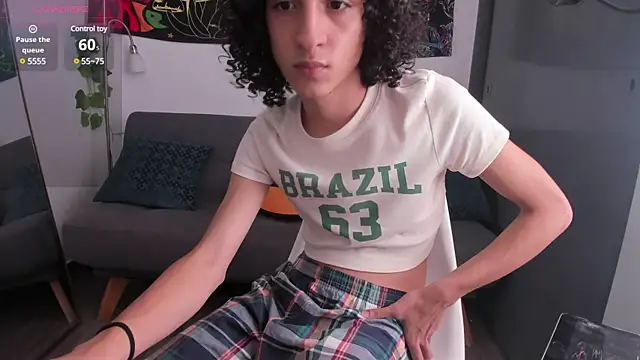 Danni boy online show from December 2024 05:08:01 PM