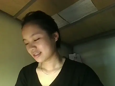 Snapshot of Be-MyMy chatting on September 2025 02:11:02 AM Be-MyMy online show from September 2025 02:11:02 AM