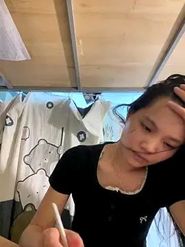 Snapshot of Be-MyMy chatting on September 2025 03:15:02 PM Be-MyMy online show from September 2025 03:15:02 PM