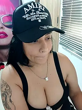 marta201 alfaro online show from November 2025 06:51:01 PM