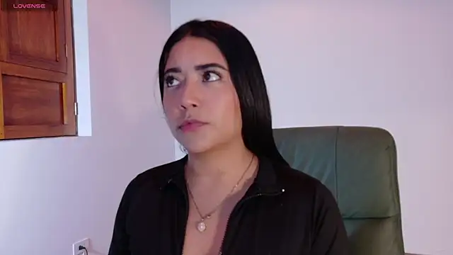 Susy thomson online show from October 2025 12:02:02 AM