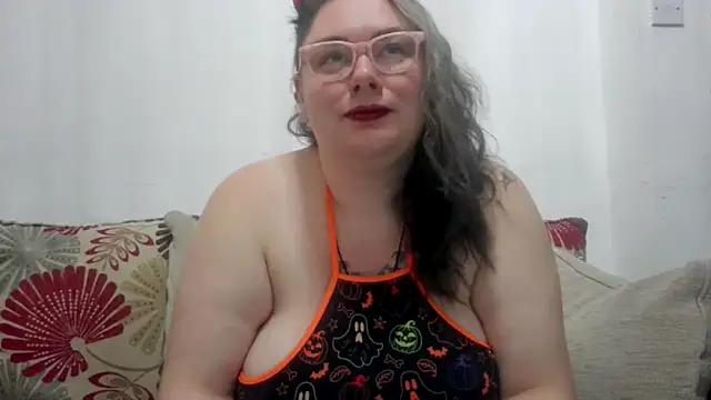 Bustycurves online show from October 2025 09:33:01 PM