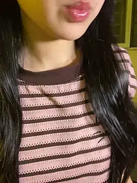 minmin2kk5 online show from December 2025 02:13:02 PM