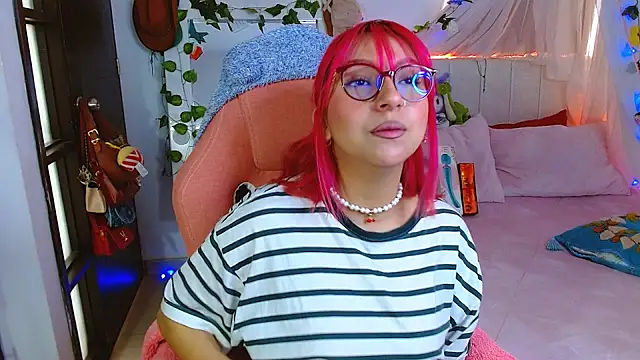 Littlerouse  online show from May 2026 07:51:01 PM