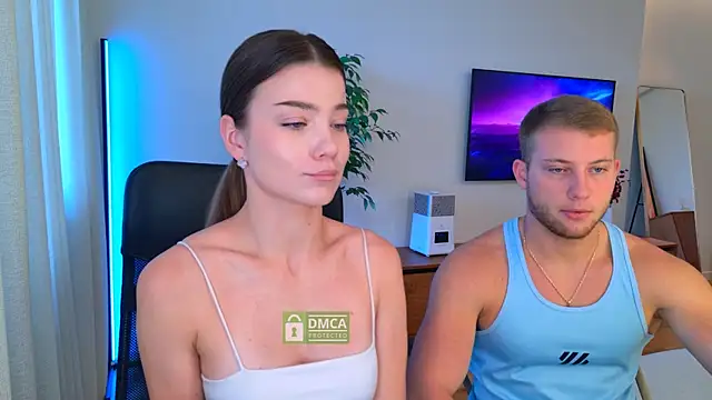 Snapshot of Jony_and_Jessica chatting on June 2026 05:28:01 AM Jony and Jessica online show from June 2026 05:28:01 AM