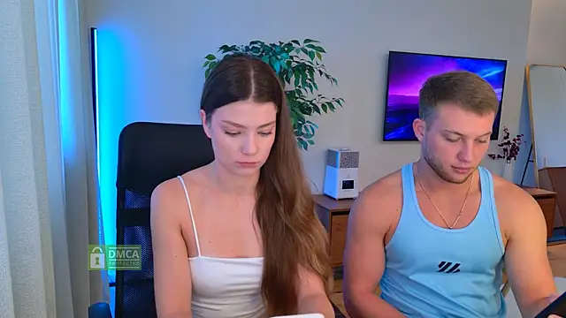 Jony and Jessica online show from July 2026 06:22:02 AM