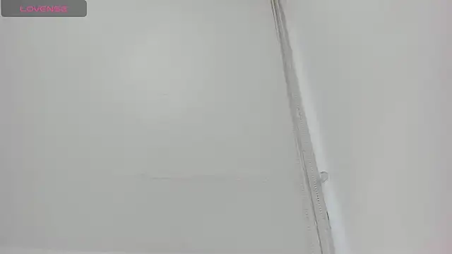 Cherllynn online show from October 2025 04:58:02 PM