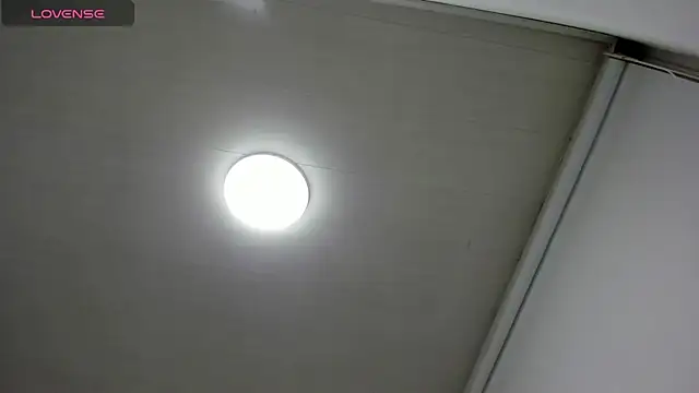 Cherllynn online show from November 2025 03:34:01 PM