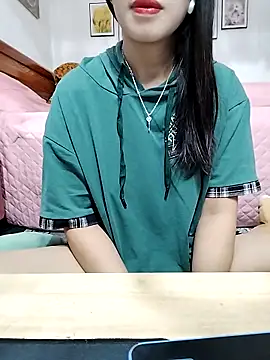 cream1299 online show from September 2025 12:25:02 AM